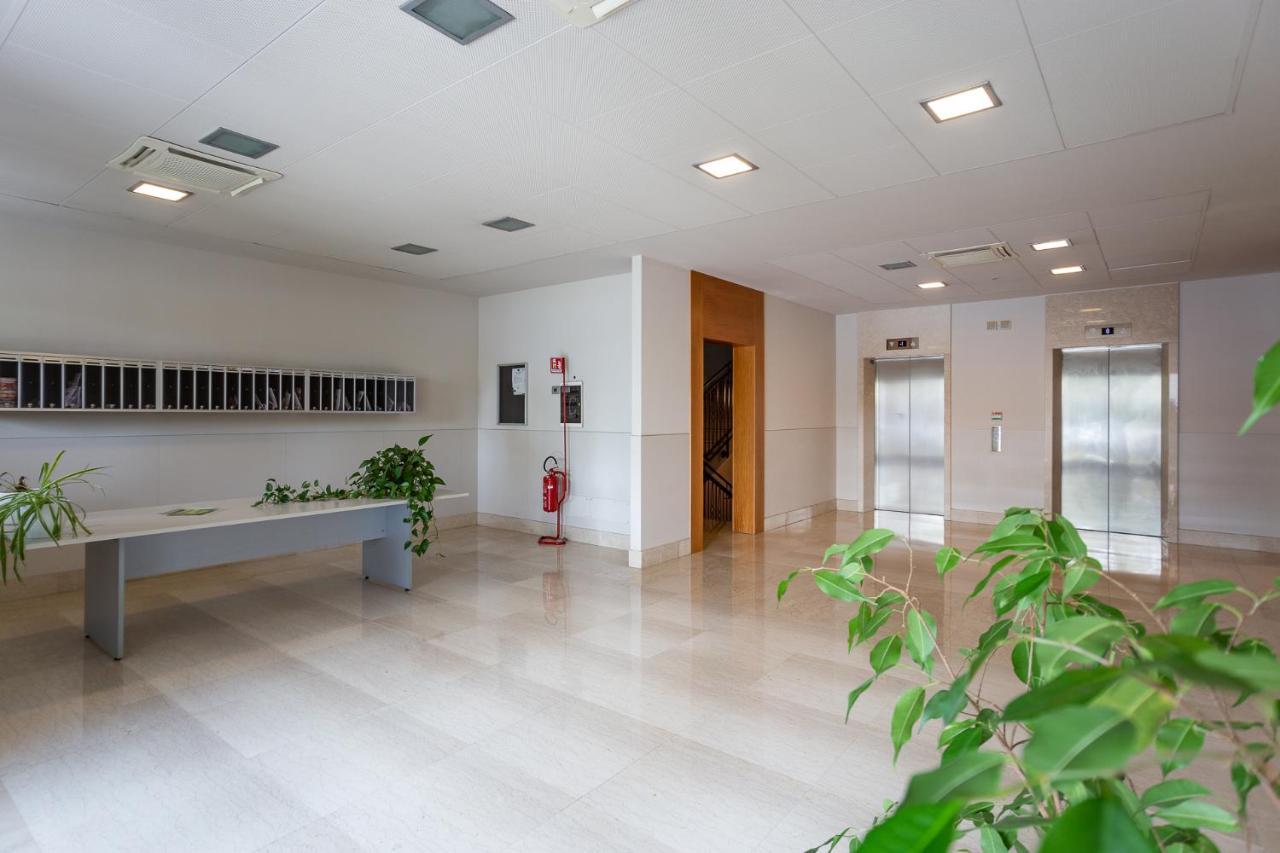 Appartamento Maciachini, Zona Isola Milán Exterior foto